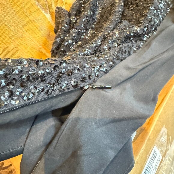 St John Sequin Short Sleeve Scoop Neck Top - Picture 14 of 15